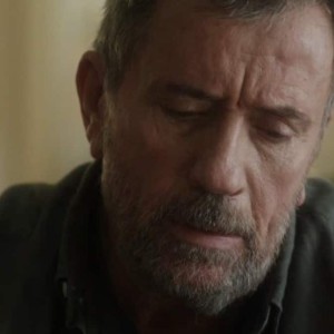 Κάνε ότι κοιμάσαι: «Αυτό είναι "Κοιμάσαι όρθιος"» - Έξαλλοι οι τηλεθεατές με την σειρά της ΕΡΤ
