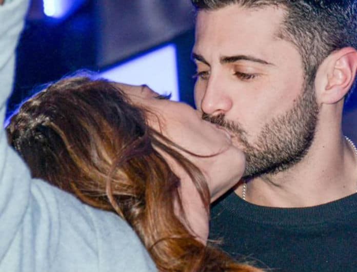 Ευρίδικη Βαλαβάνη - Κωνσταντίνος Βασάλος φιλιόντουσαν στην μέση του δρόμου και ο Τσανγκ τους τσάκωσε! Το απίστευτο τρολάρισμα στα social media!