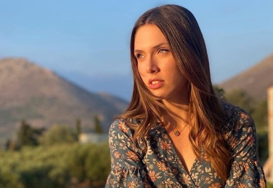 Γη της Ελιάς: Άλλος άνθρωπος η Μυρτάλη - «Παίζει» με Αλέξη και Χρήστο