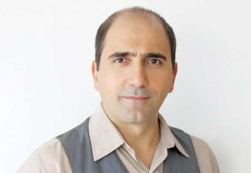 Αλέξανδρος Καλπακίδης - αποκλειστικό: «Ο ρόλος μου στο "Εκτός Υπηρεσίας" θα είναι...»