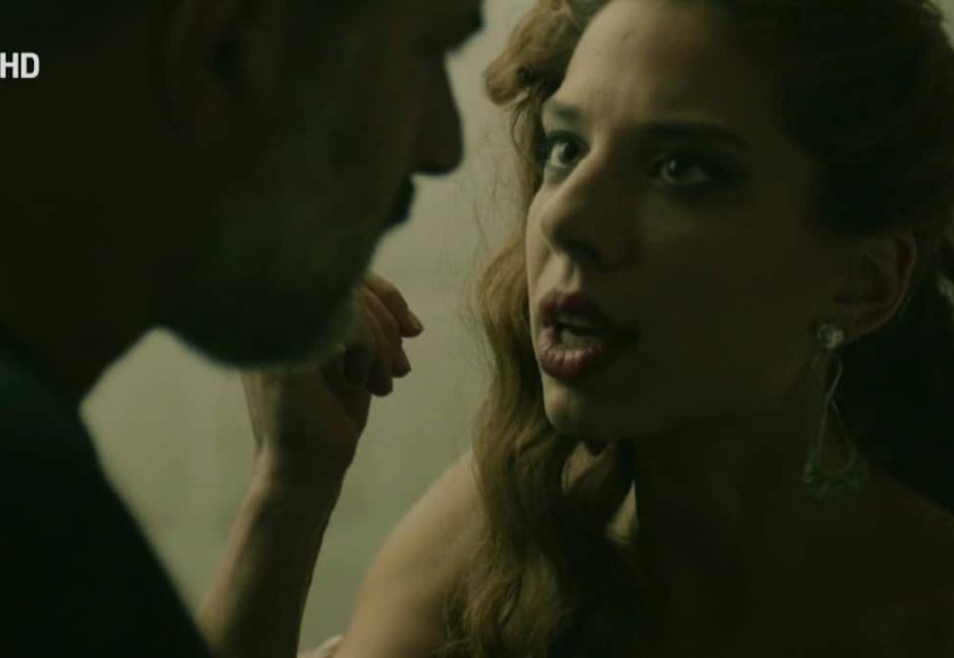 Αυτή η Νύχτα μένει Spoiler: «Σε μια κακοποιητική σχέση...» - Ο πραγματικός λόγος που συνδέονται η Ζέτα και ο Στρατής