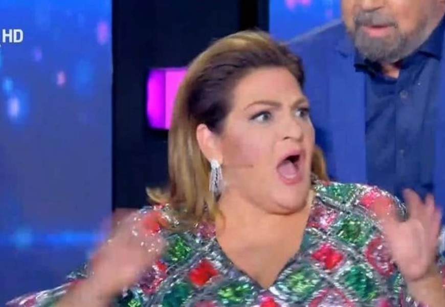 J2US: «Καλέ είναι τρελός! Δεν ντρέπεσαι λίγο;!» - Έμεινε κάγκελο η Βίκυ Σταυροπούλου με τον Σταμάτη Φασουλή