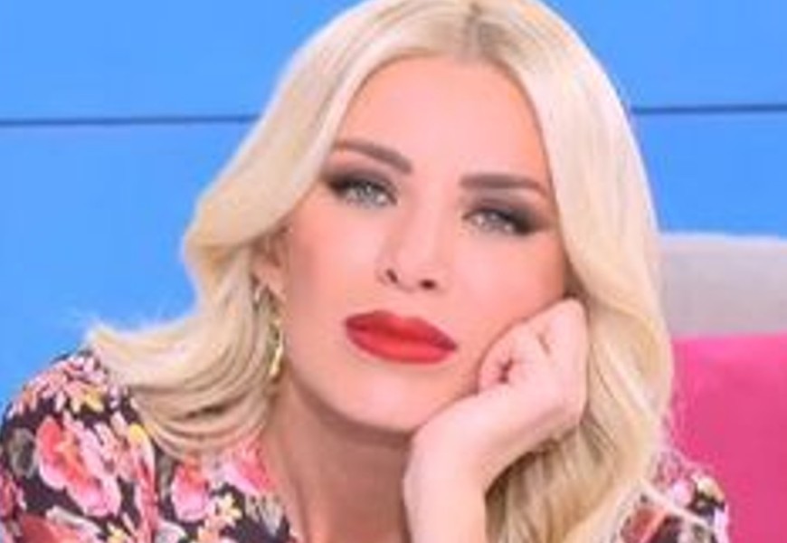 «Πήγα να λιποθυμήσω...» - Φανερά καταβεβλημένη η Κατερίνα Καινούργιου μετά την αδιαθεσία της