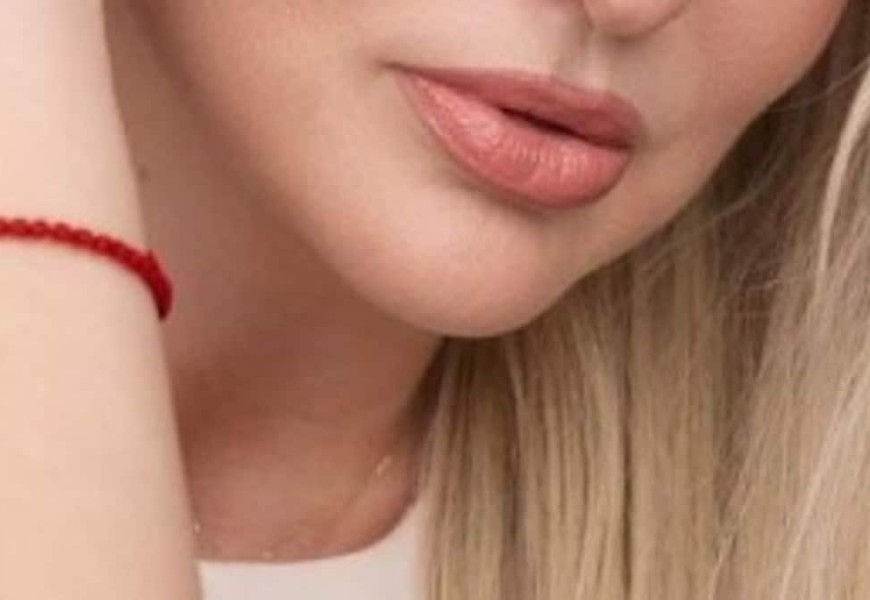 Instagram - Makeup Artist Victoria Grosu