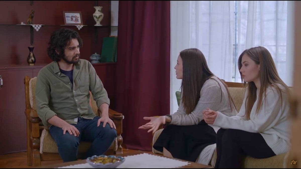 Elif Μελέκ Κερέμ