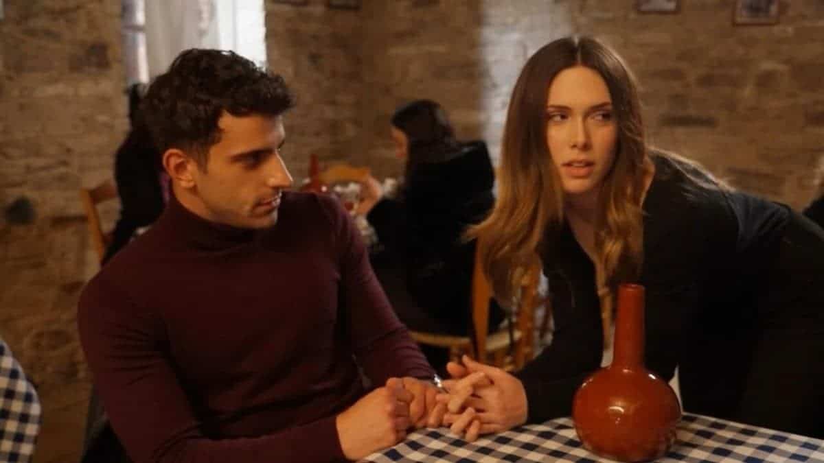 Γη της Ελιάς Μυρτάλη Αλέξης