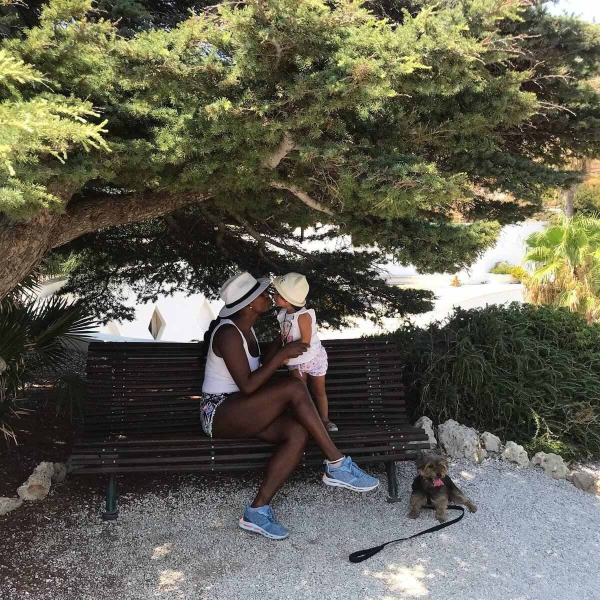Νάιλα Γκούγκνι παιδί