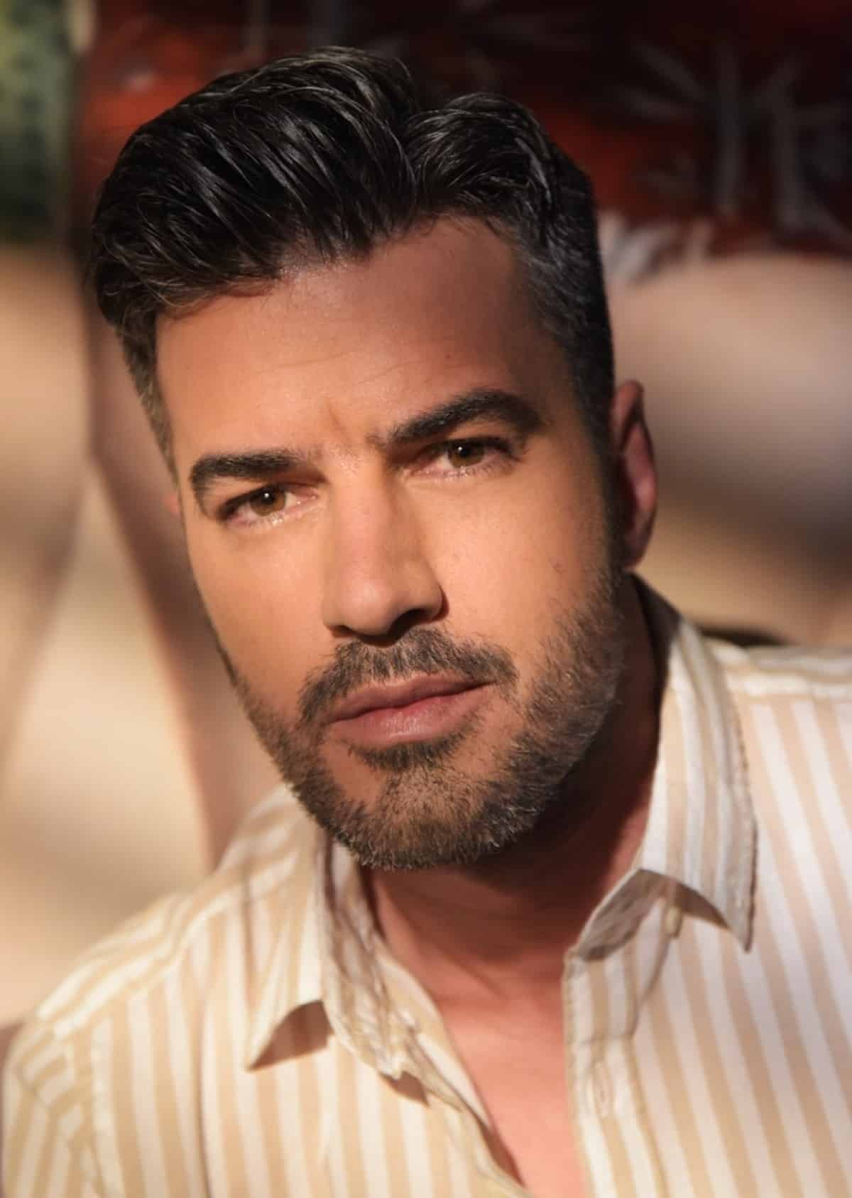 Μαίρη Μαίρη Μαίρη Γιάννης Τσιμιτσέλης