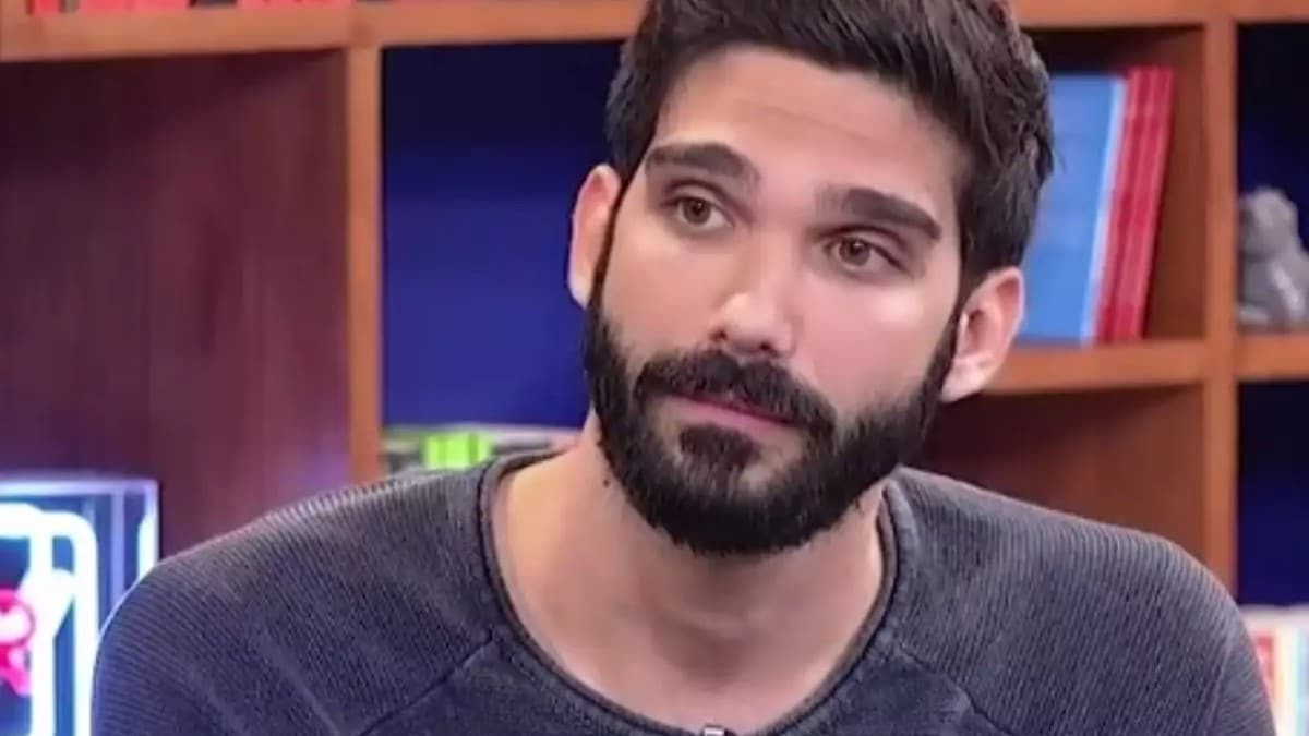 Οι πρώτες δηλώσεις του Βασίλη Αθανασόπουλου για τον ρόλο του