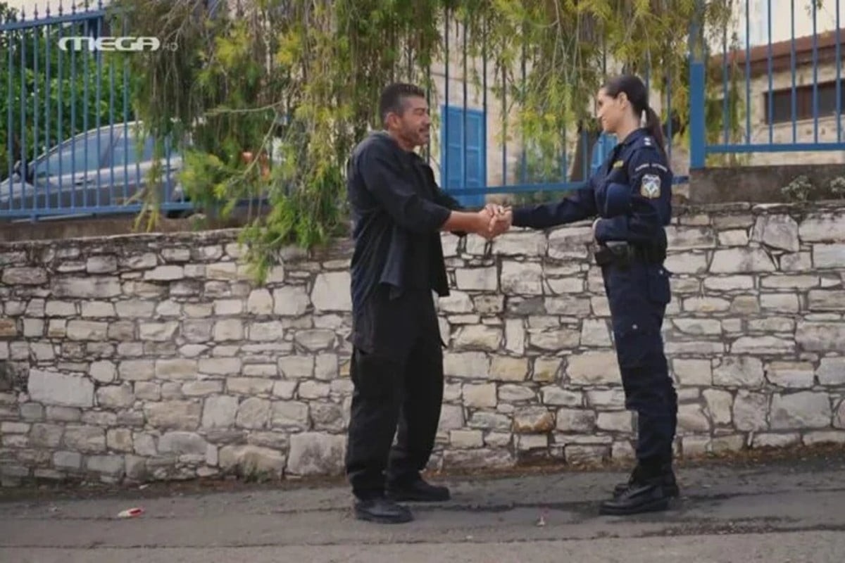 Γη της Ελιάς Spoiler Αποστόλης Δήμητρα