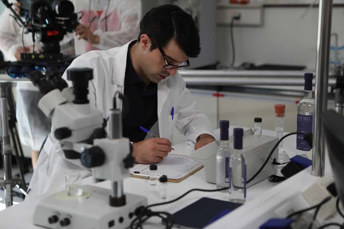 Γλυκάνισος ΣΚΑΙ περιλήψεις νέων επεισοδίων