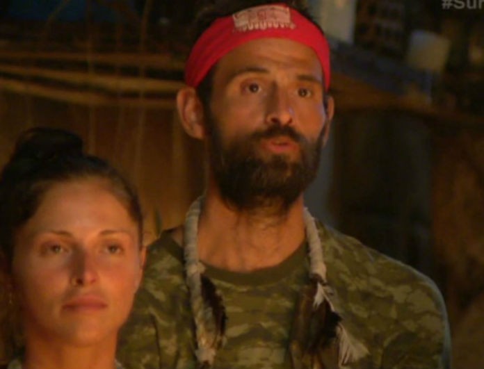 Survivor 2: Το Twitter «ξεσκίζει» το Μουρούτσο για τα όσα είπε για τις γυναίκες της ομάδας: «Μουρούτσο χέστηκε η Λάουρα για το τι κάνεις, την παρηγορεί ο Κοκκινάκης!»