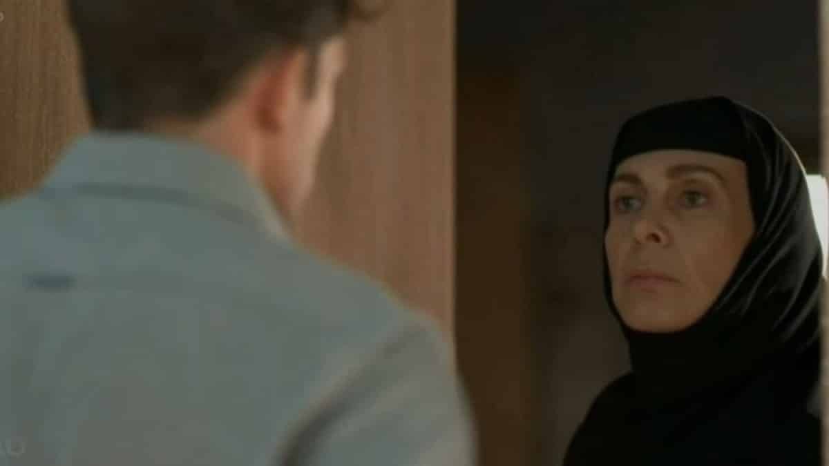 Μαύρο Ρόδο: «Εγώ αγοράκι μου είχα να κάνω τρεις σεζόν με Σταμίρενες!» - Το Twitter