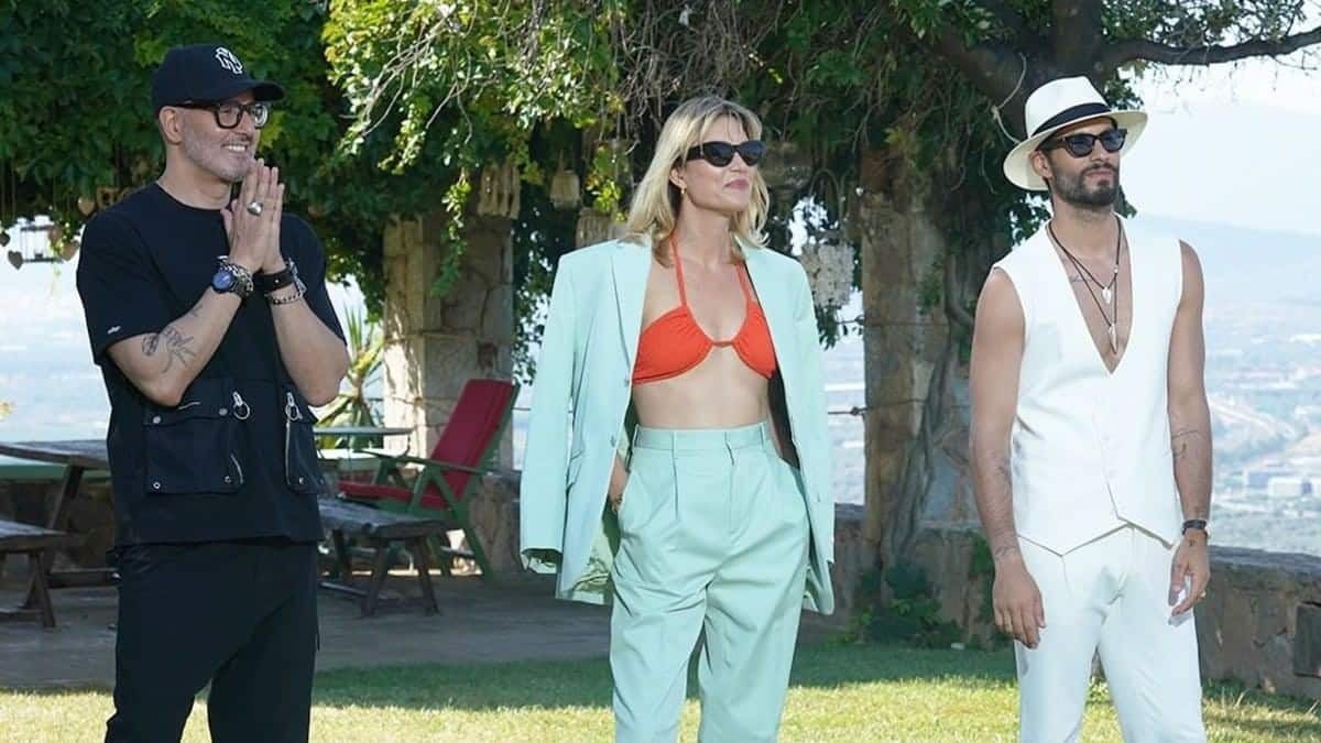 GNTM 5: Πλάνα από τα γυρίσματα του ριάλιτι μόδας σε γνωστή παραλία της Μυκόνου