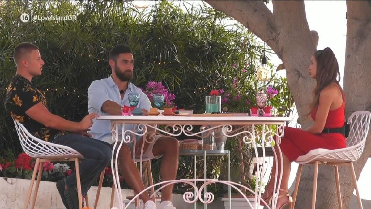 Love Island: Δεν τα λες και πετυχημένα - Τα πρώτα ραντεβού της Ιωάννας Τζάνη