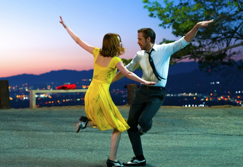 Sebastian (Ryan Gosling) and Mia (Emma Stone) in LA LA LAND