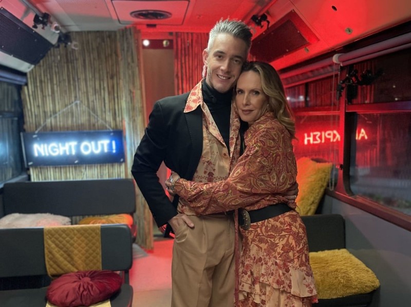Night Out Εβελίνα Παπούλια Θεοχάρης Ιωαννίδης